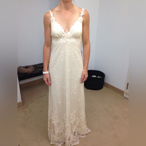 Claire Pettibone Ivory Constance Wedding Dress - Picture 15 of 15